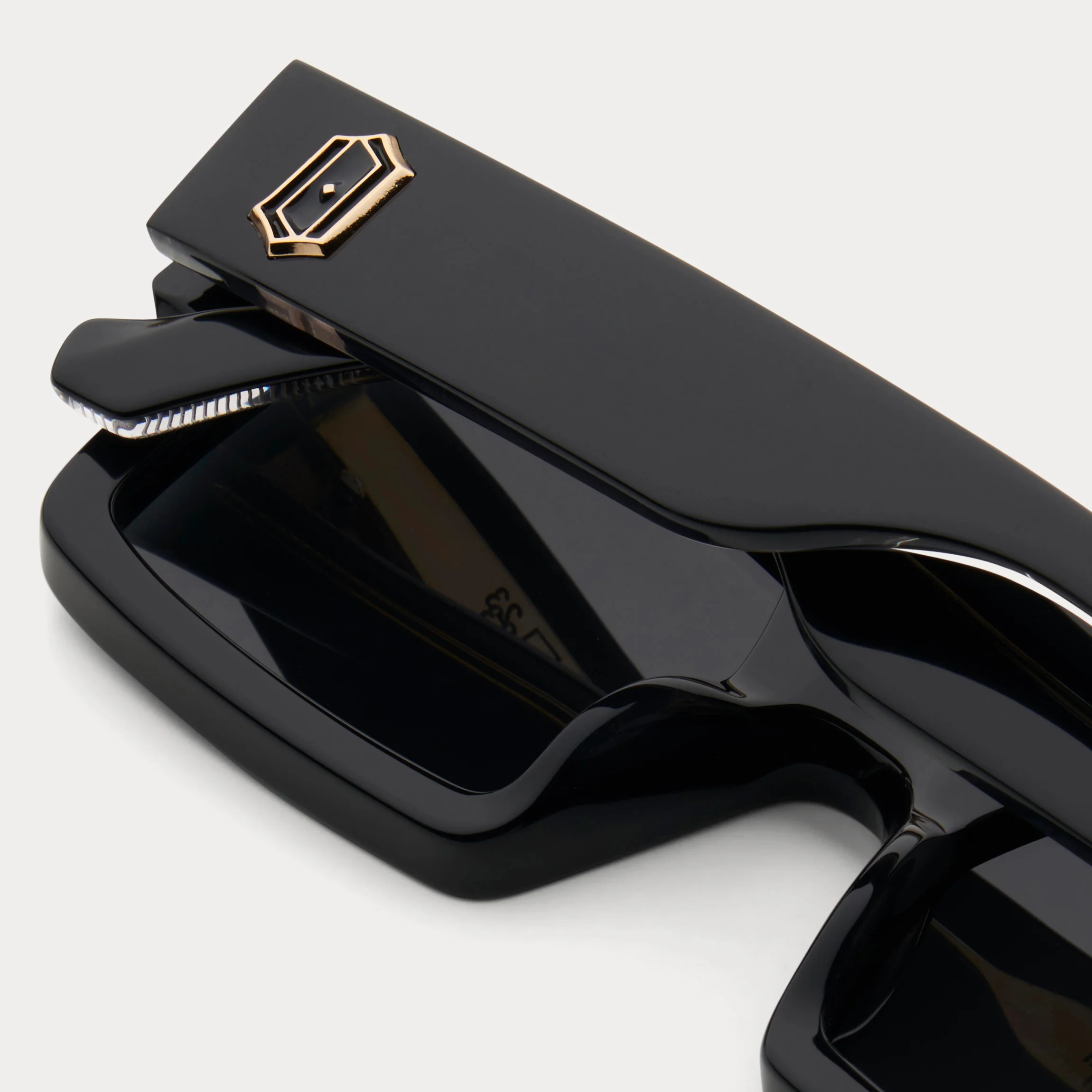 BLACK ICON - Image 7